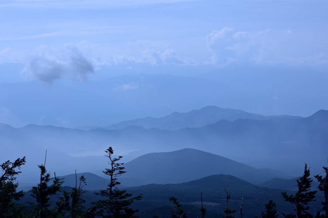 日本富士山喷发最新动态，影响及应对策略揭秘